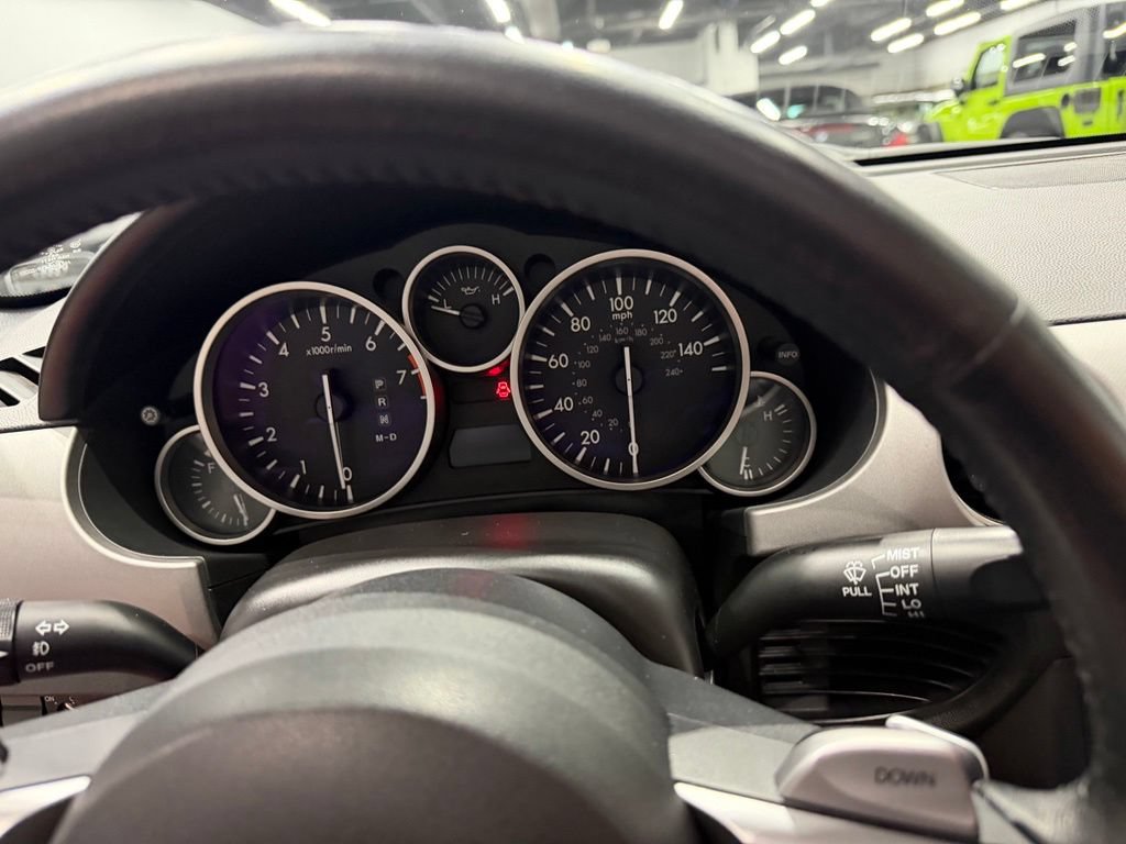 Used 2011 MAZDA MX-5 Miata Sport RWD image 40