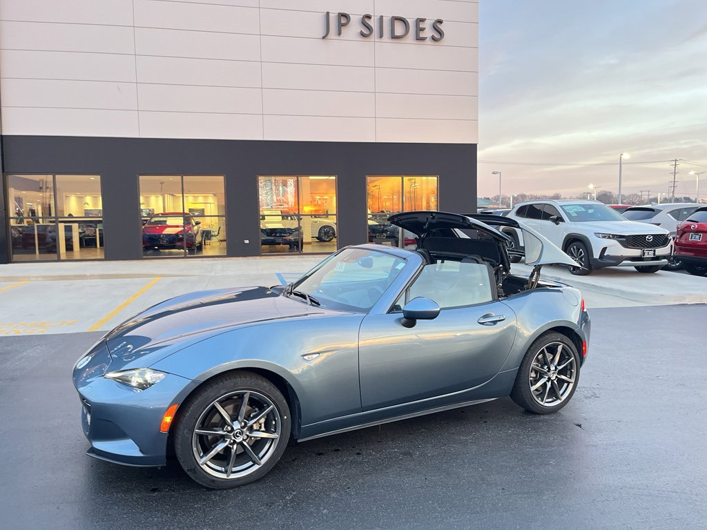 Used 2017 MAZDA MX-5 Miata RF Grand Touring image 13