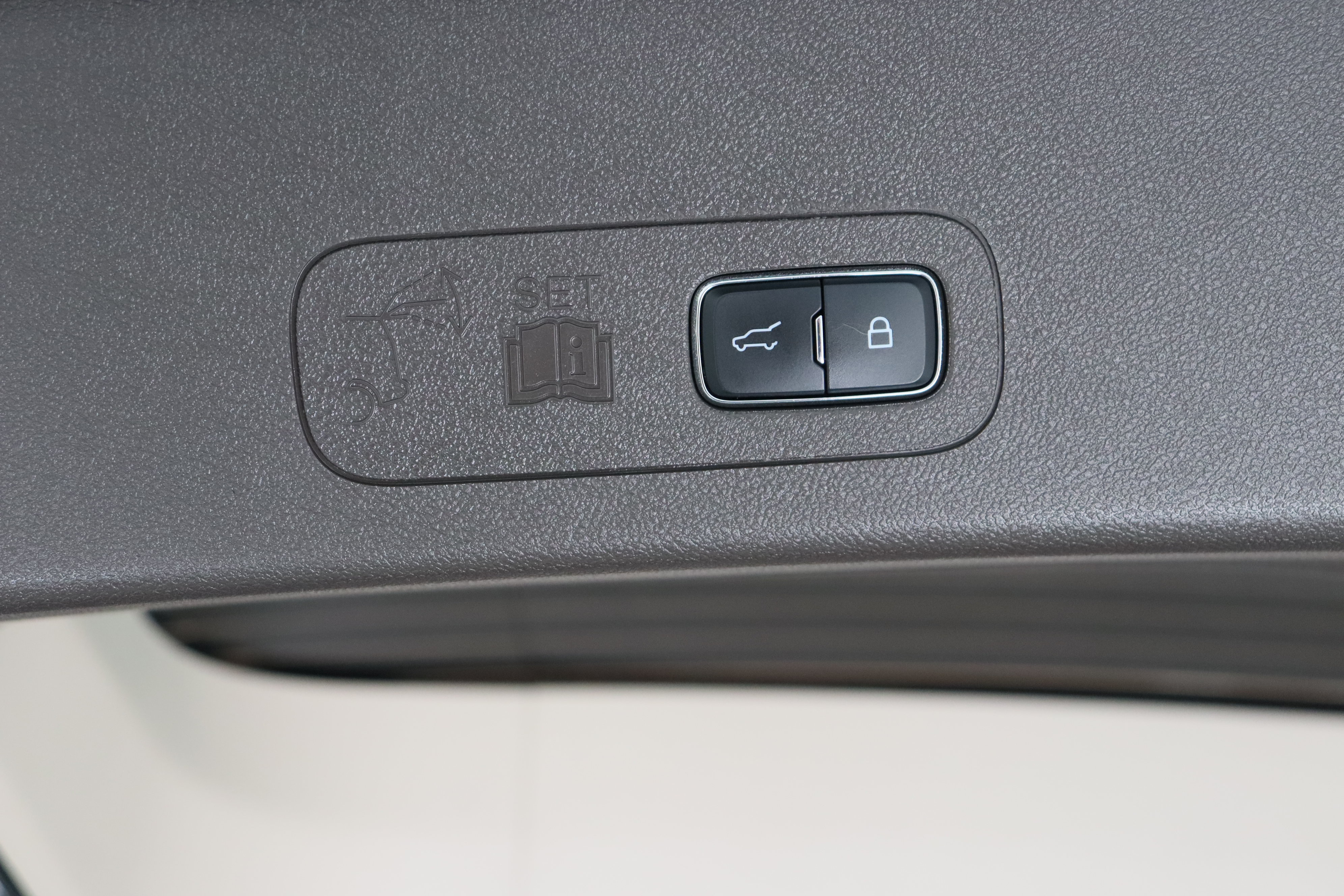 Used 2023 Lincoln Aviator Grand Touring w/ Equipment Group 301A AWD/4WD image 39