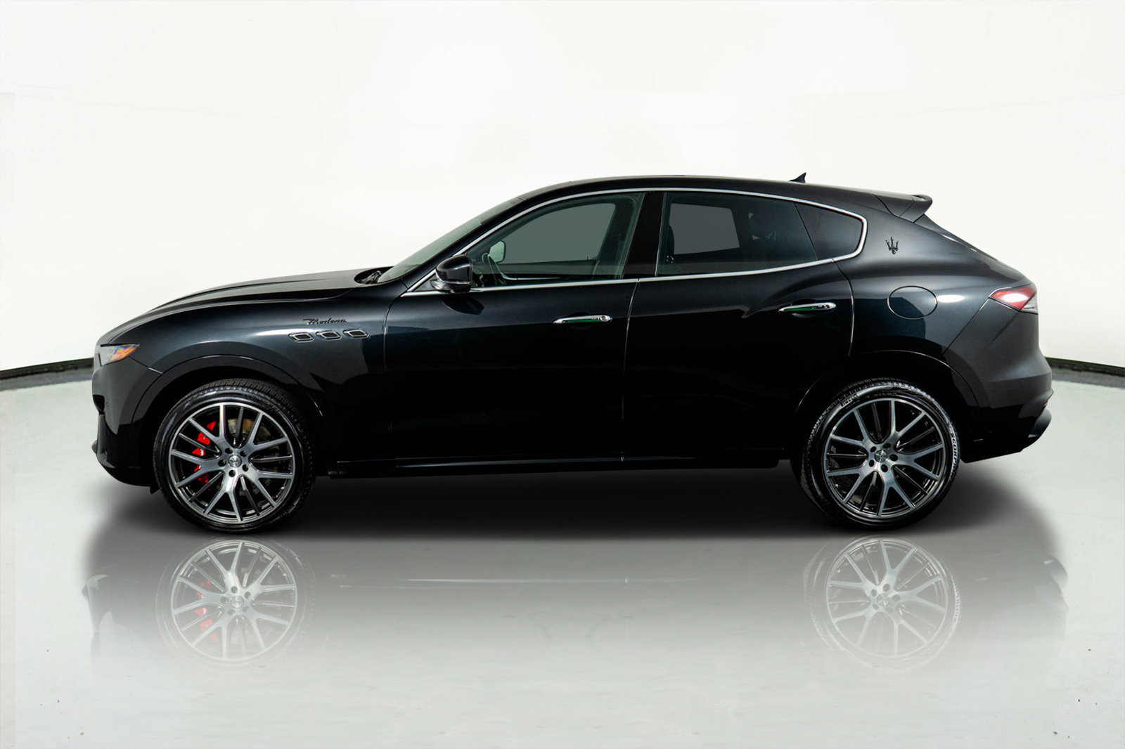 Used 2022 Maserati Levante Modena image 48