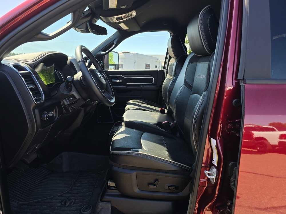 Used 2024 RAM 2500 Laramie w/ Night Edition AWD/4WD image 10