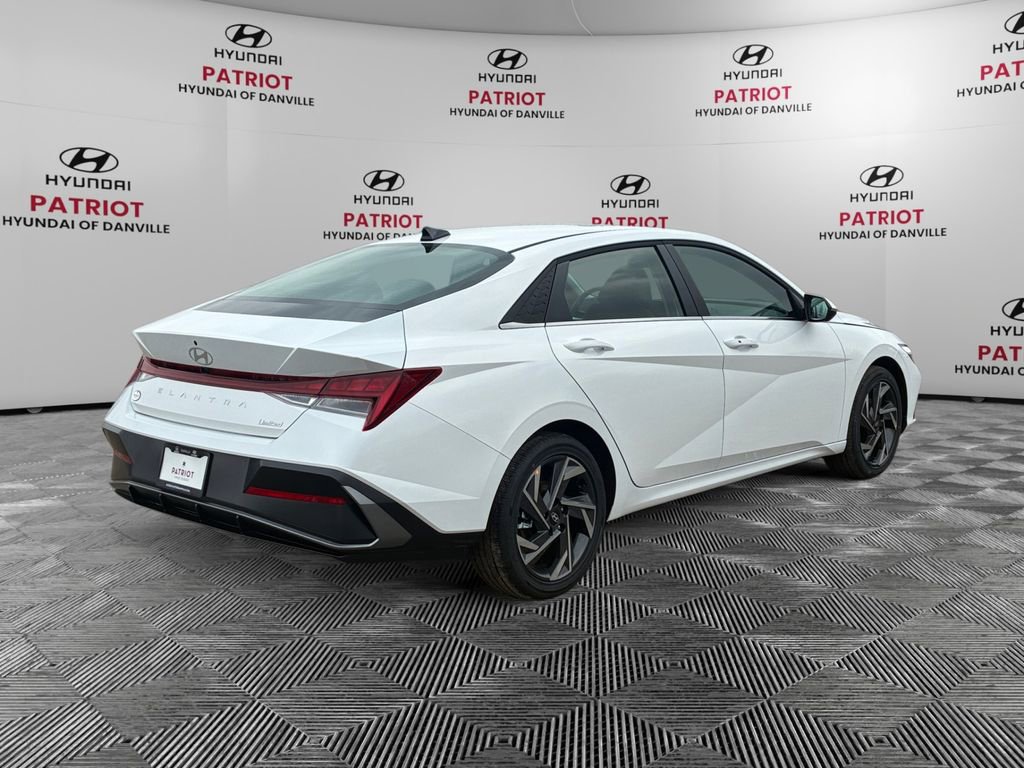 New 2026 Hyundai Elantra Limited image 3