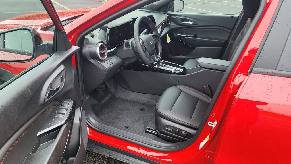 New 2026 Chevrolet Trax RS image 18