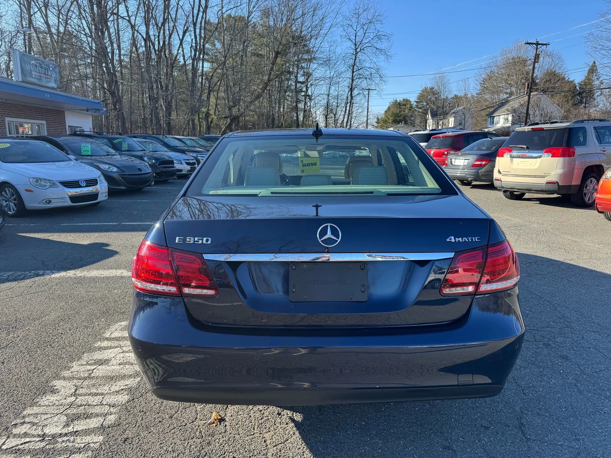 Used 2016 Mercedes-Benz E 350 4MATIC Sedan image 4