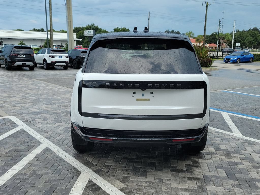 Certified 2025 Land Rover Range Rover SE AWD/4WD image 4