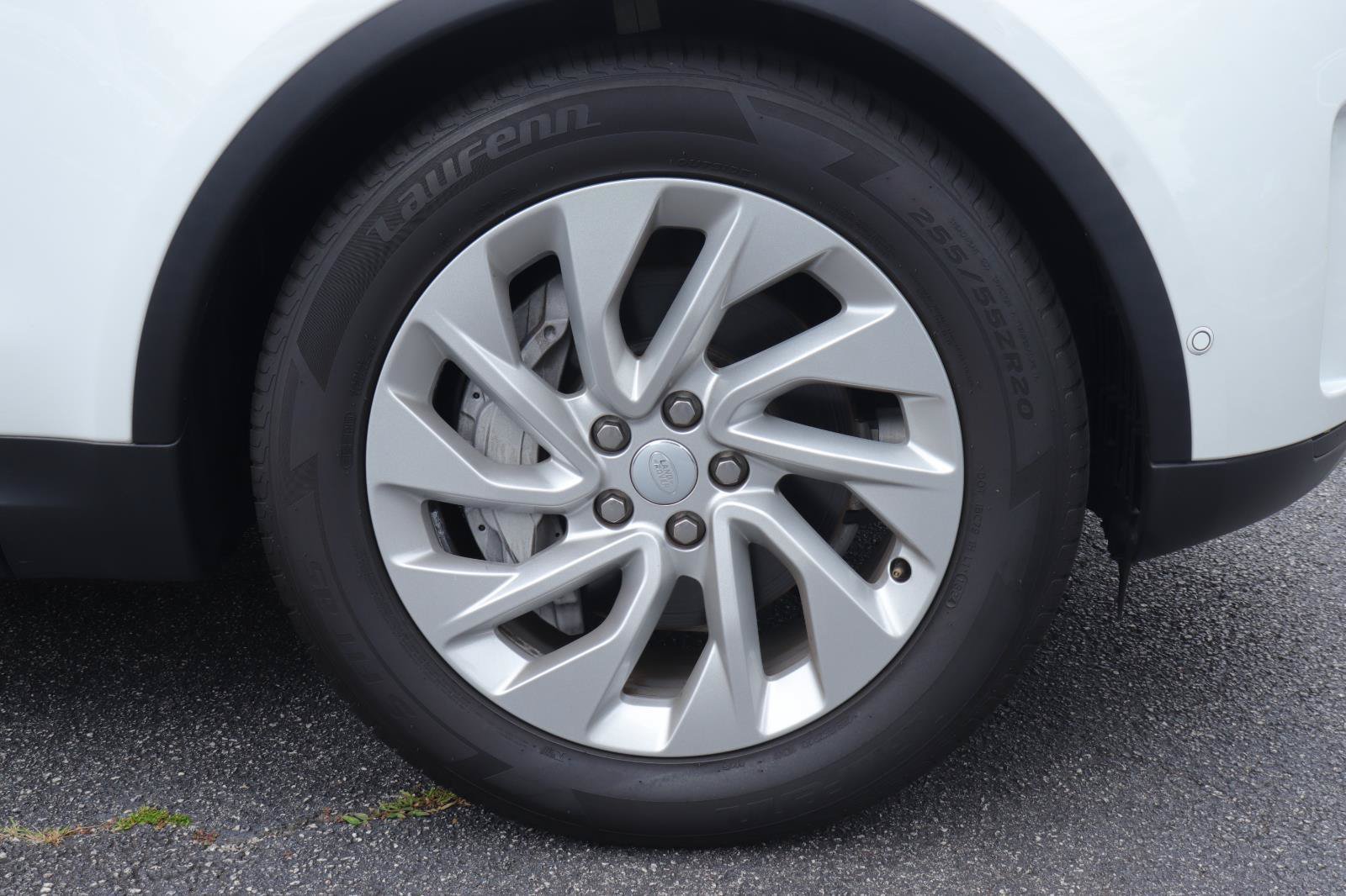 Used 2024 Land Rover Discovery S AWD/4WD image 42