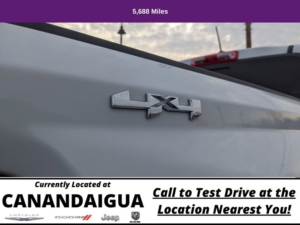 Used 2025 GMC Canyon Elevation w/ Convenience Package image 30