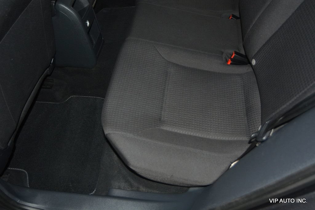 Used 2015 Volkswagen Jetta SE FWD image 27