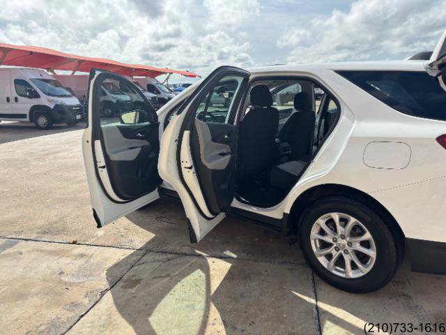 Used 2021 Chevrolet Equinox LS FWD image 13