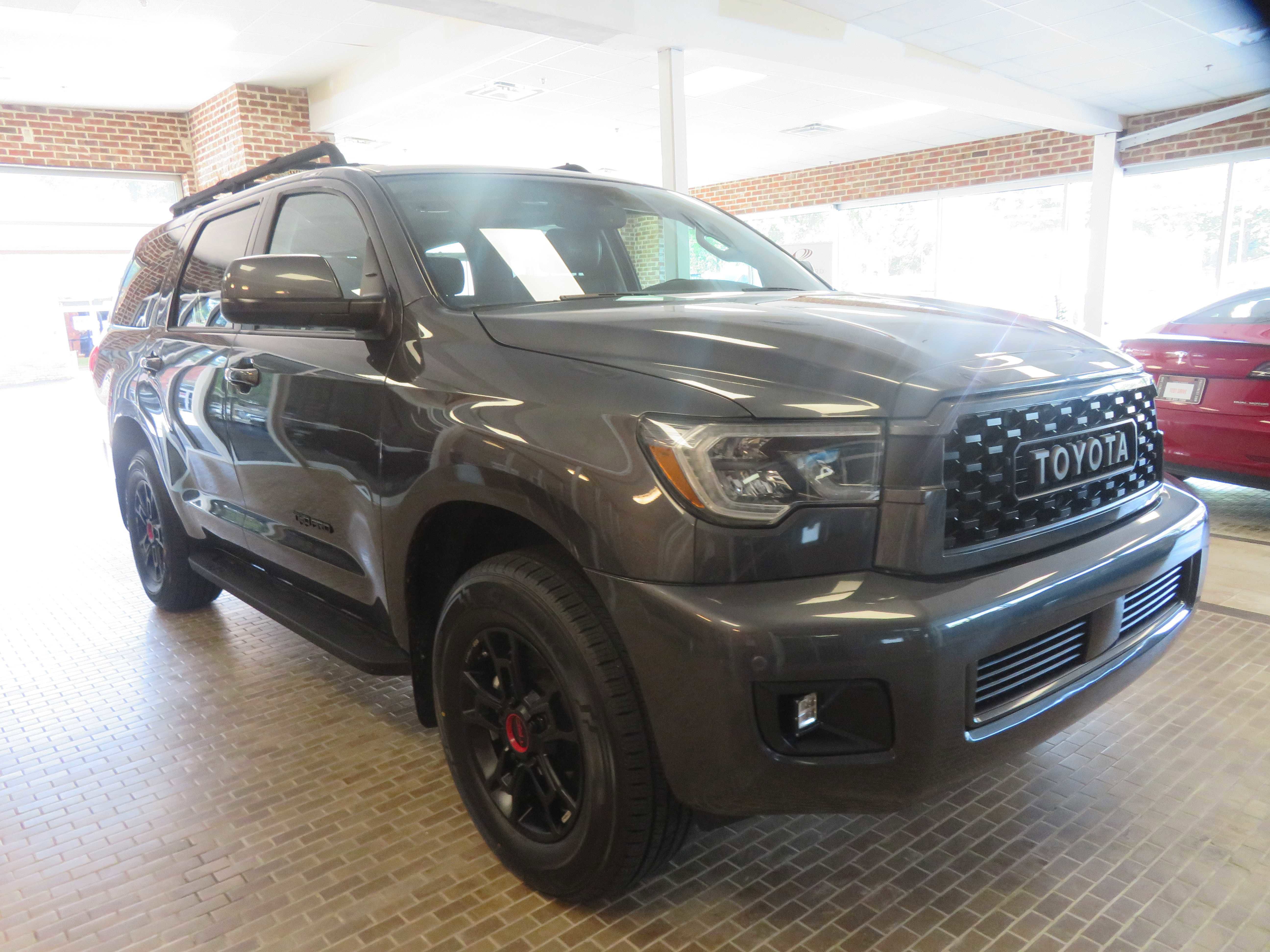 Used 2021 Toyota Sequoia TRD Pro AWD/4WD image 4
