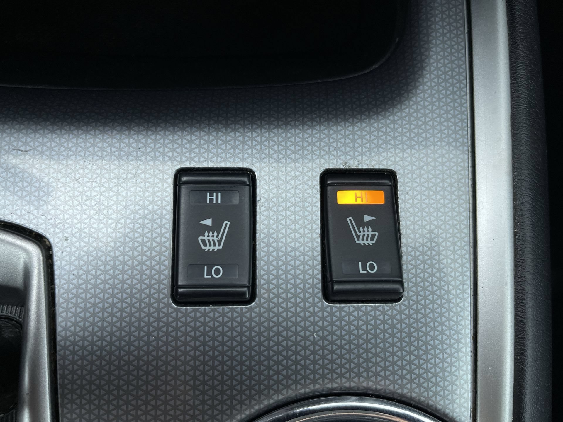 Used 2020 Nissan Pathfinder SL AWD/4WD image 21