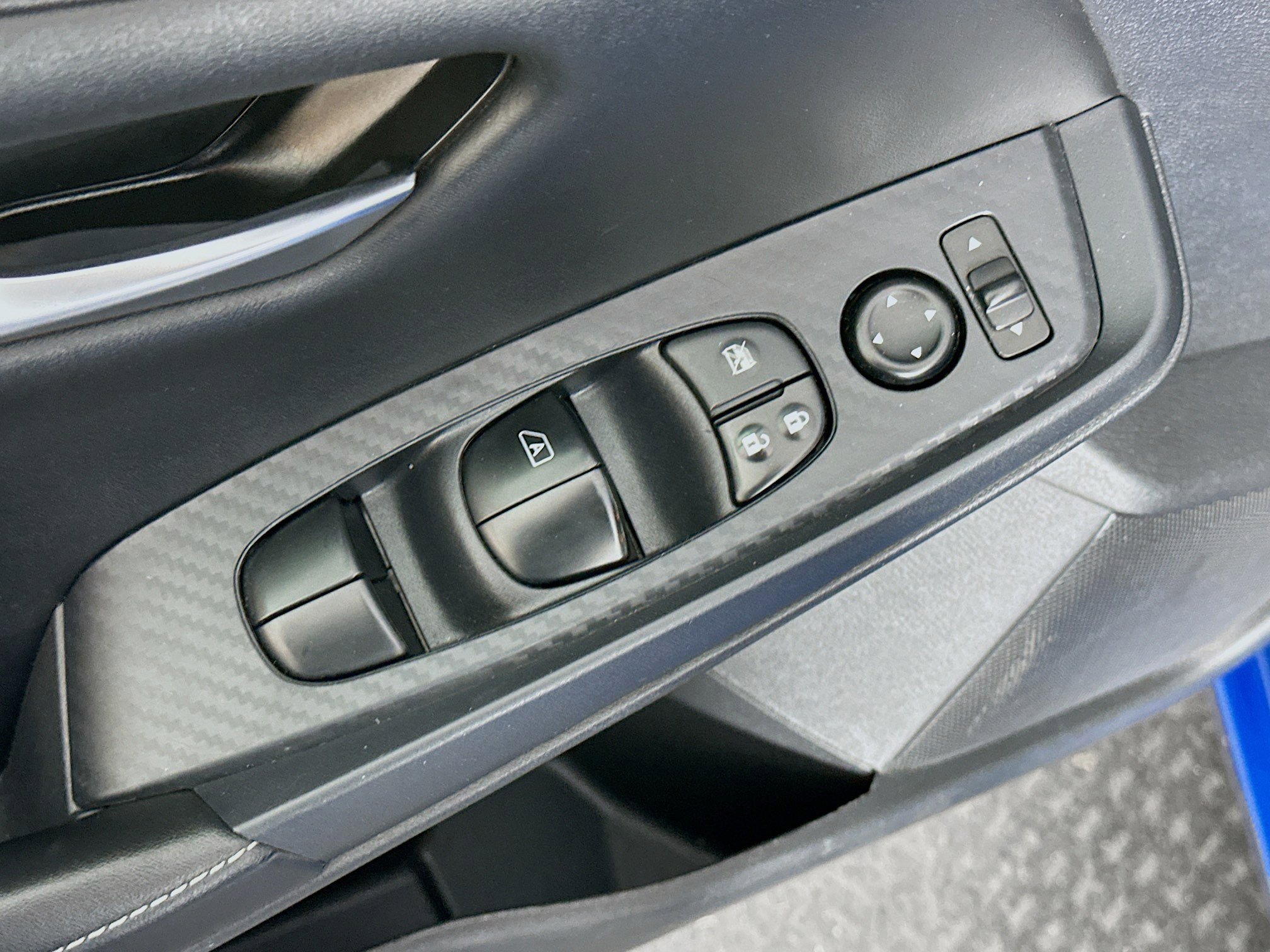 Used 2024 Nissan Sentra SV image 15