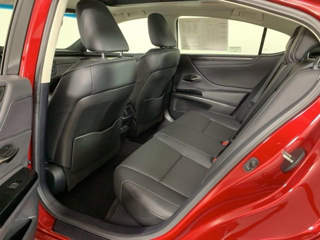 Certified 2025 Lexus ES 350 w/ Accessory Package (Z2) image 33