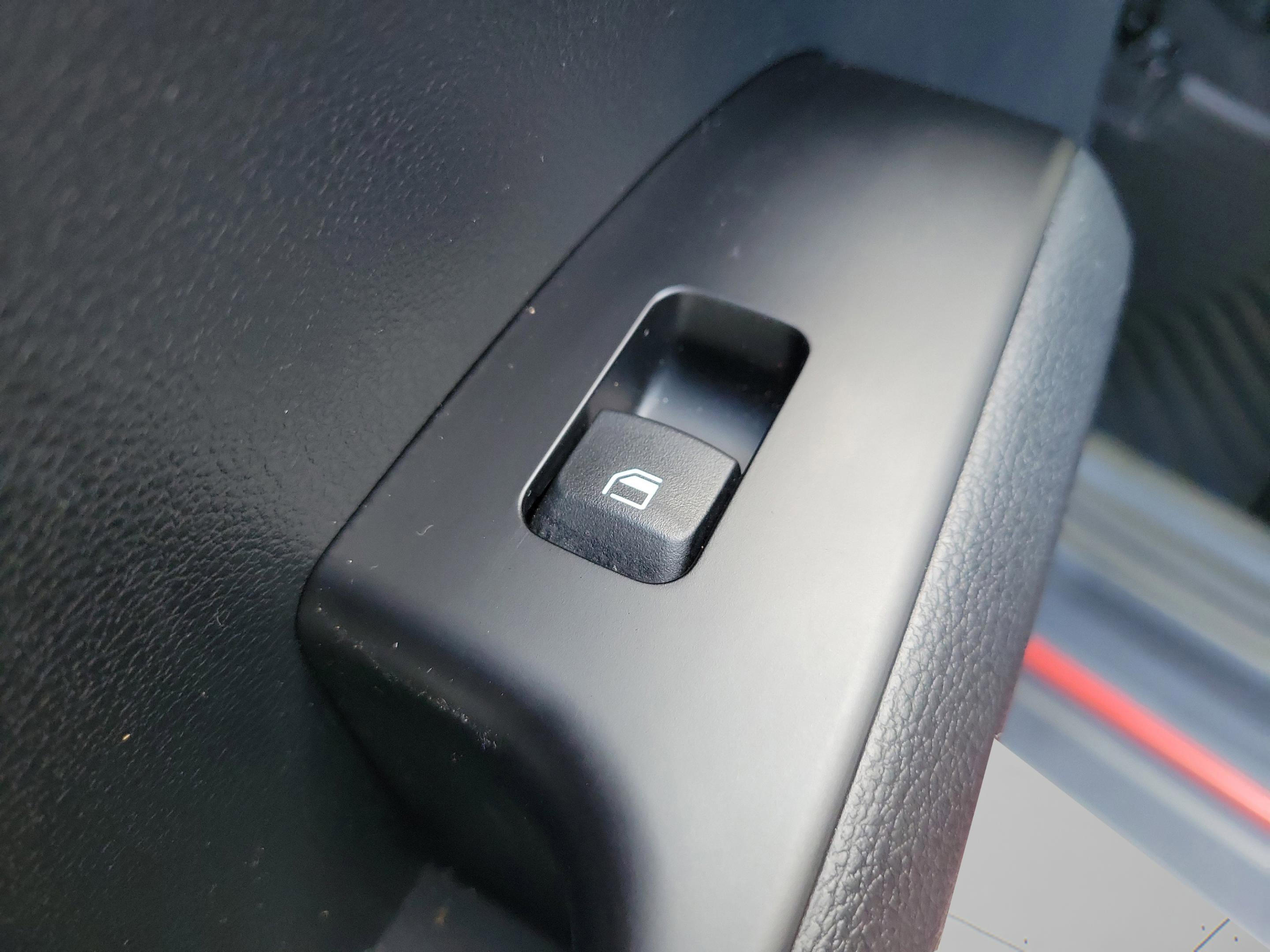 Used 2022 Kia Soul LX image 25