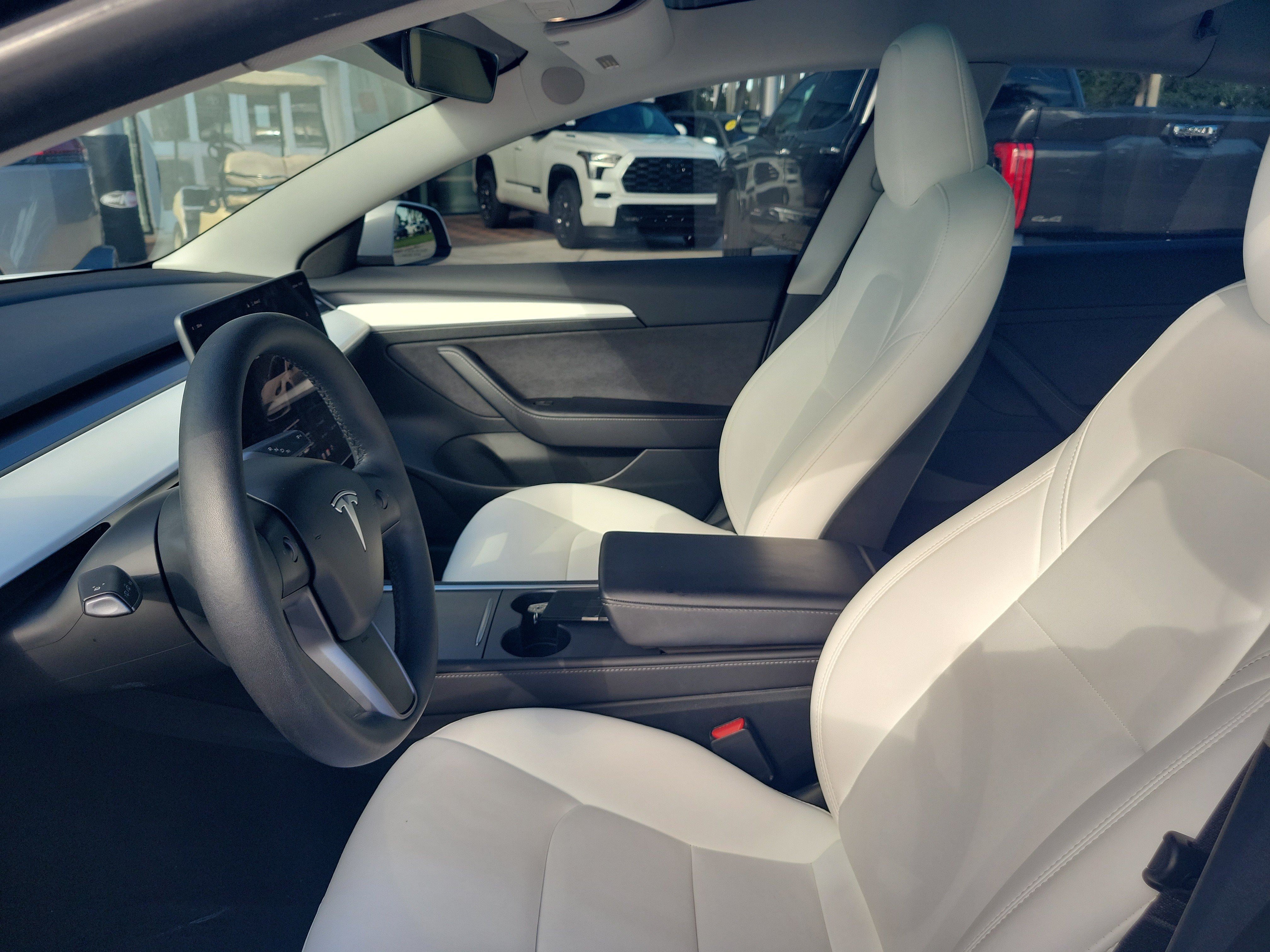 Used 2023 Tesla Model 3 Standard Range RWD image 24