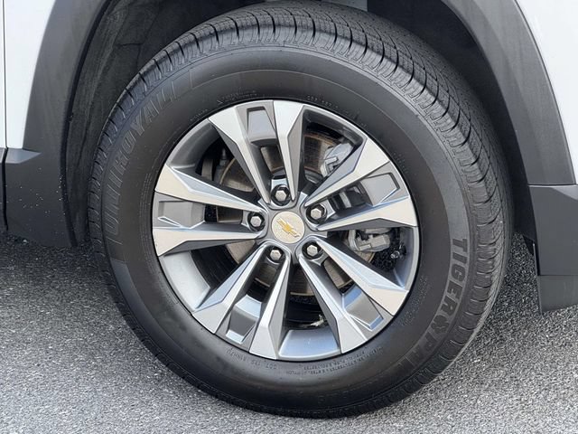 Used 2025 Chevrolet Equinox LT w/ Safety and Technology Package FWD image 7