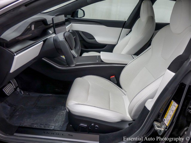 Used 2022 Tesla Model S Plaid image 11