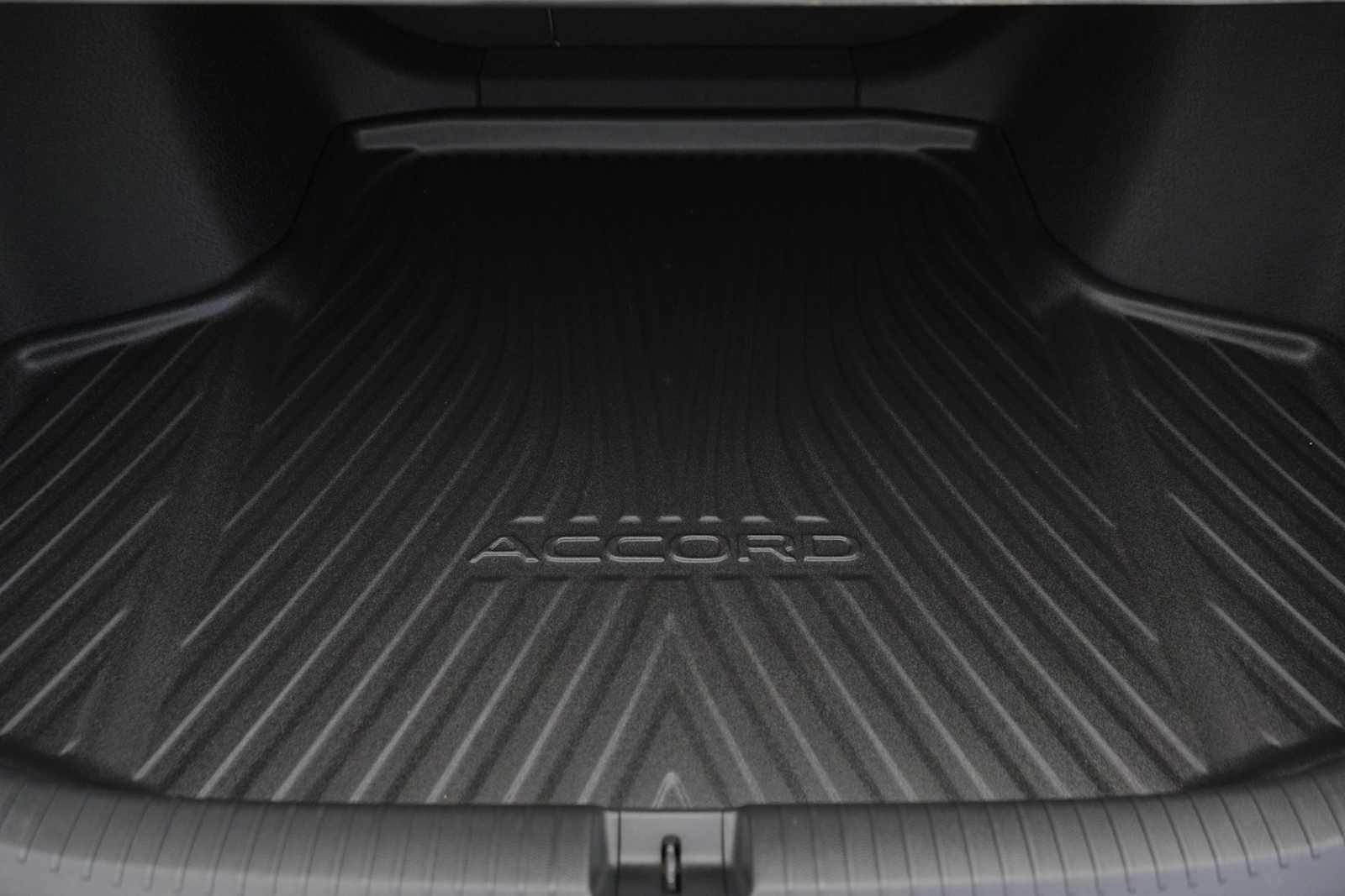Used 2025 Honda Accord Touring image 27