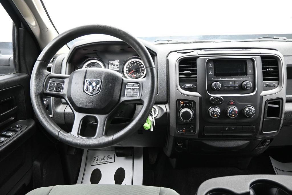 Used 2018 RAM 1500 Express AWD/4WD image 13