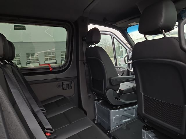 New 2026 Mercedes-Benz Sprinter 2500 image 31