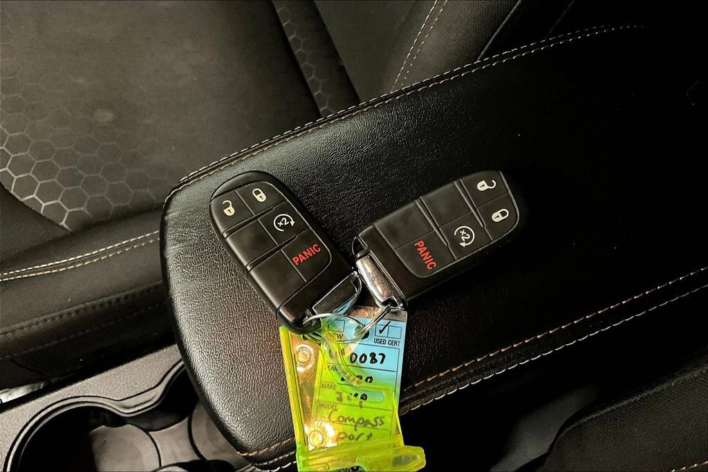 Used 2020 Jeep Compass Sport w/ Cold Weather Group image 34