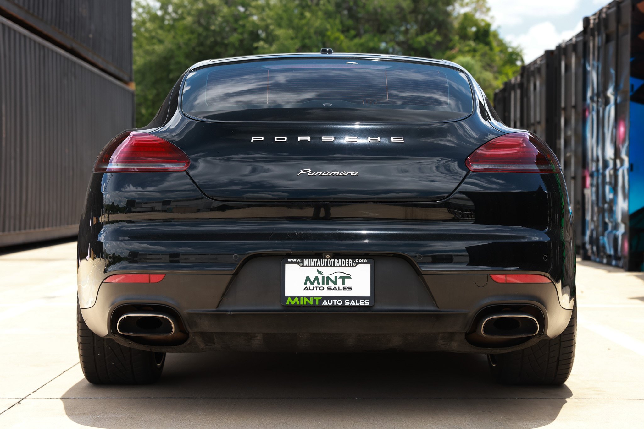 Used 2014 Porsche Panamera RWD image 11