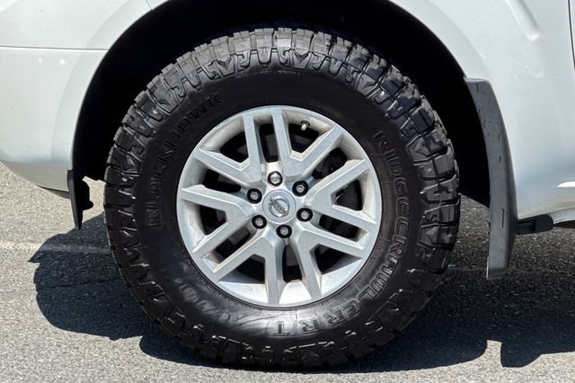 Used 2018 Nissan Frontier SV AWD/4WD image 23