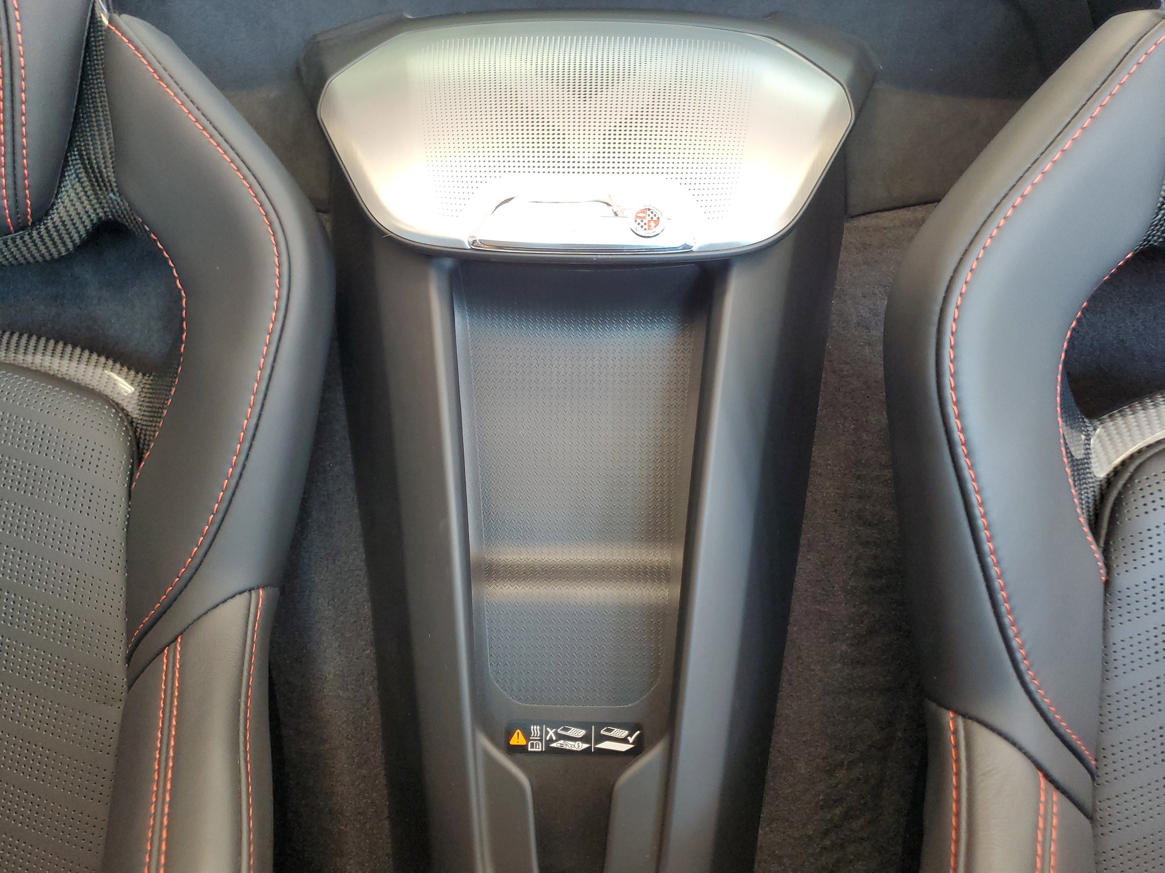 Used 2022 Chevrolet Corvette Stingray Premium Conv w/ Z51 Performance Package image 18