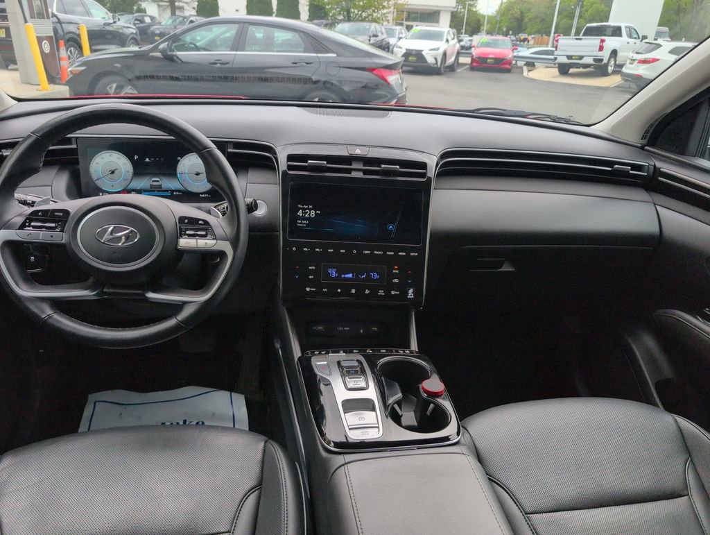 Certified 2023 Hyundai Tucson Limited AWD/4WD image 13