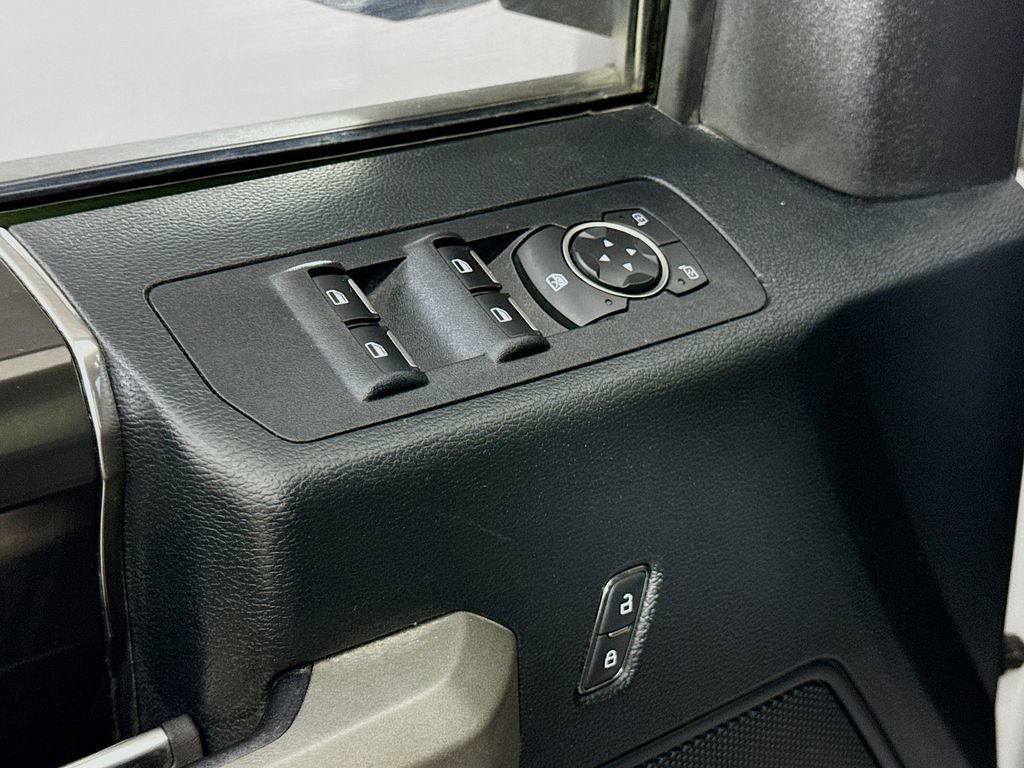 Used 2019 Ford F150 Raptor w/ Equipment Group 801A Mid image 18