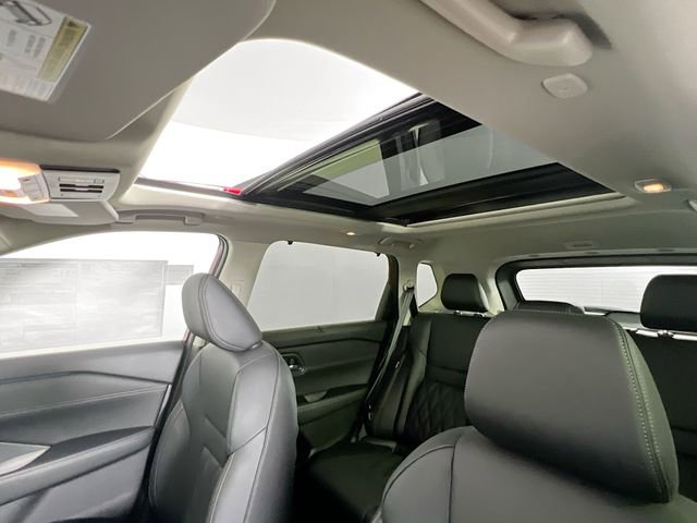 New 2026 Nissan Rogue Platinum w/ Platinum Premium Package image 19