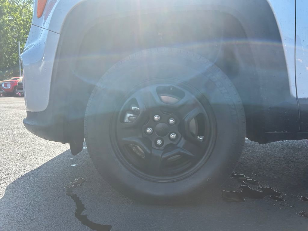 Used 2021 Jeep Renegade Sport image 14