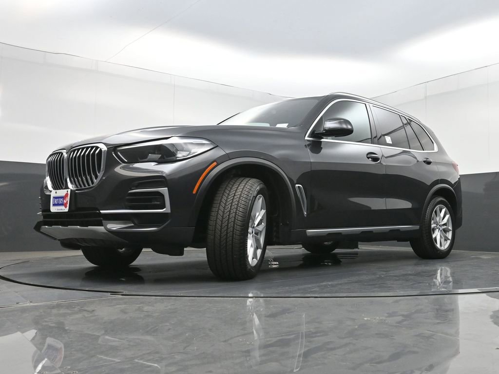 Used 2023 BMW X5 xDrive40i w/ Premium Package AWD/4WD image 31