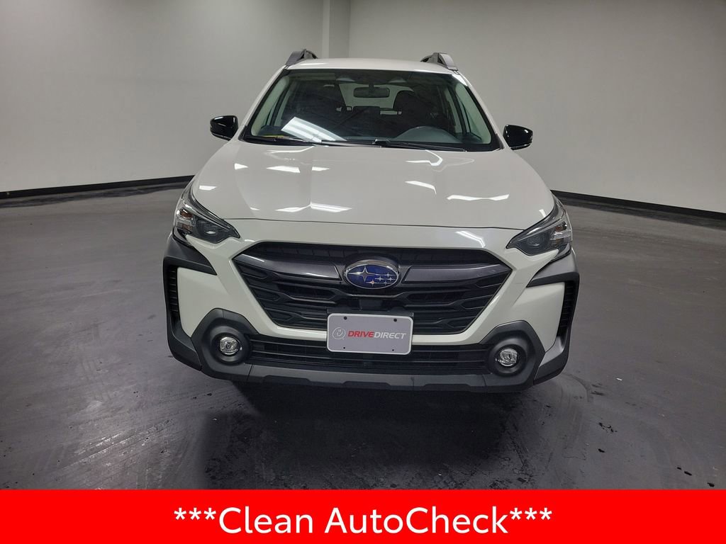 Used 2023 Subaru Outback Premium AWD/4WD image 3