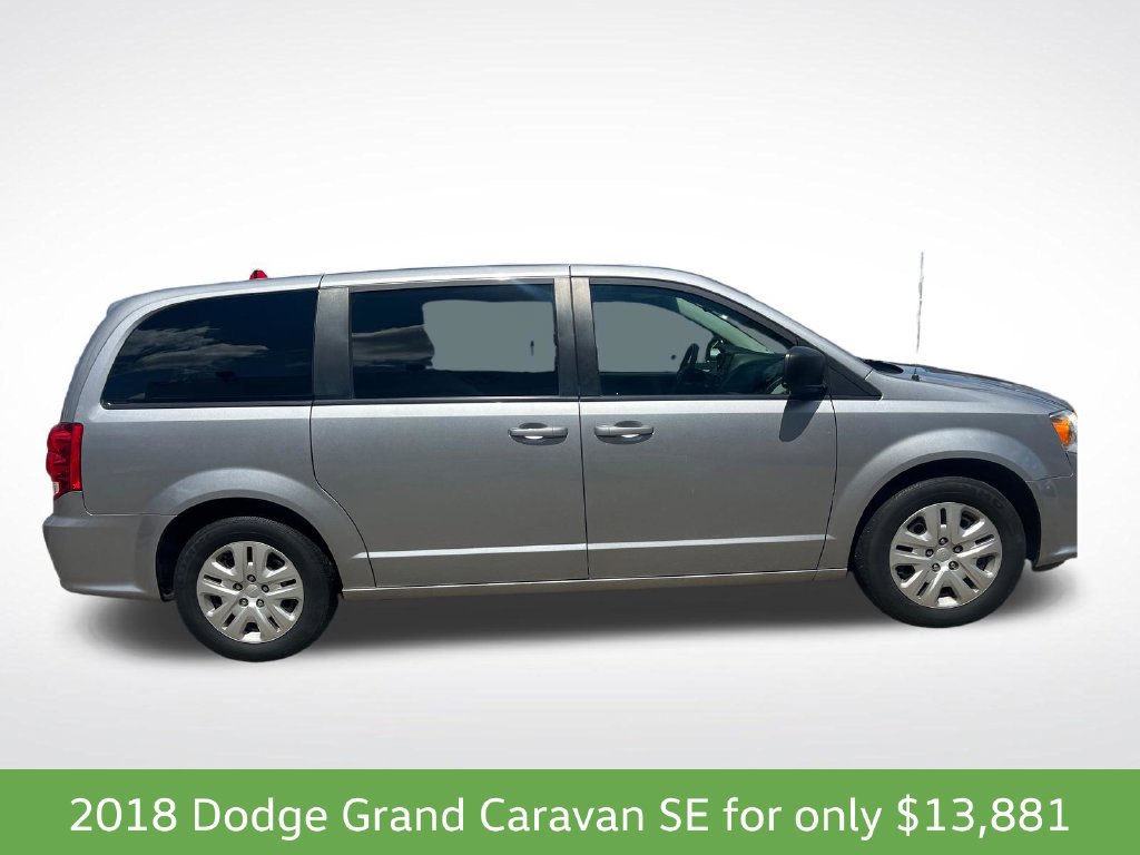 Used 2018 Dodge Grand Caravan SE w/ UConnect Hands-Free Group FWD image 6