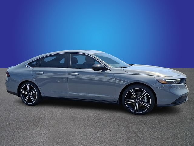 Used 2025 Honda Accord Sport image 4