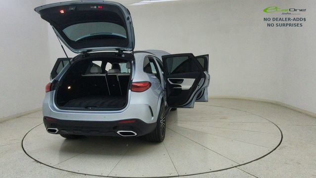 Used 2025 Mercedes-Benz GLC 350e 4MATIC w/ AMG Line image 77