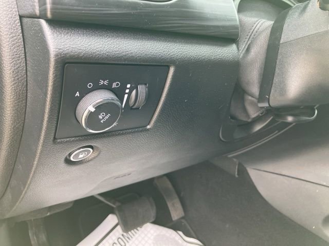 Used 2021 Jeep Grand Cherokee Laredo RWD image 24