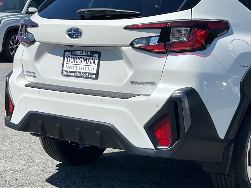 Certified 2025 Subaru Crosstrek 2.5i Limited w/ Crosstrek Mirror Package image 6