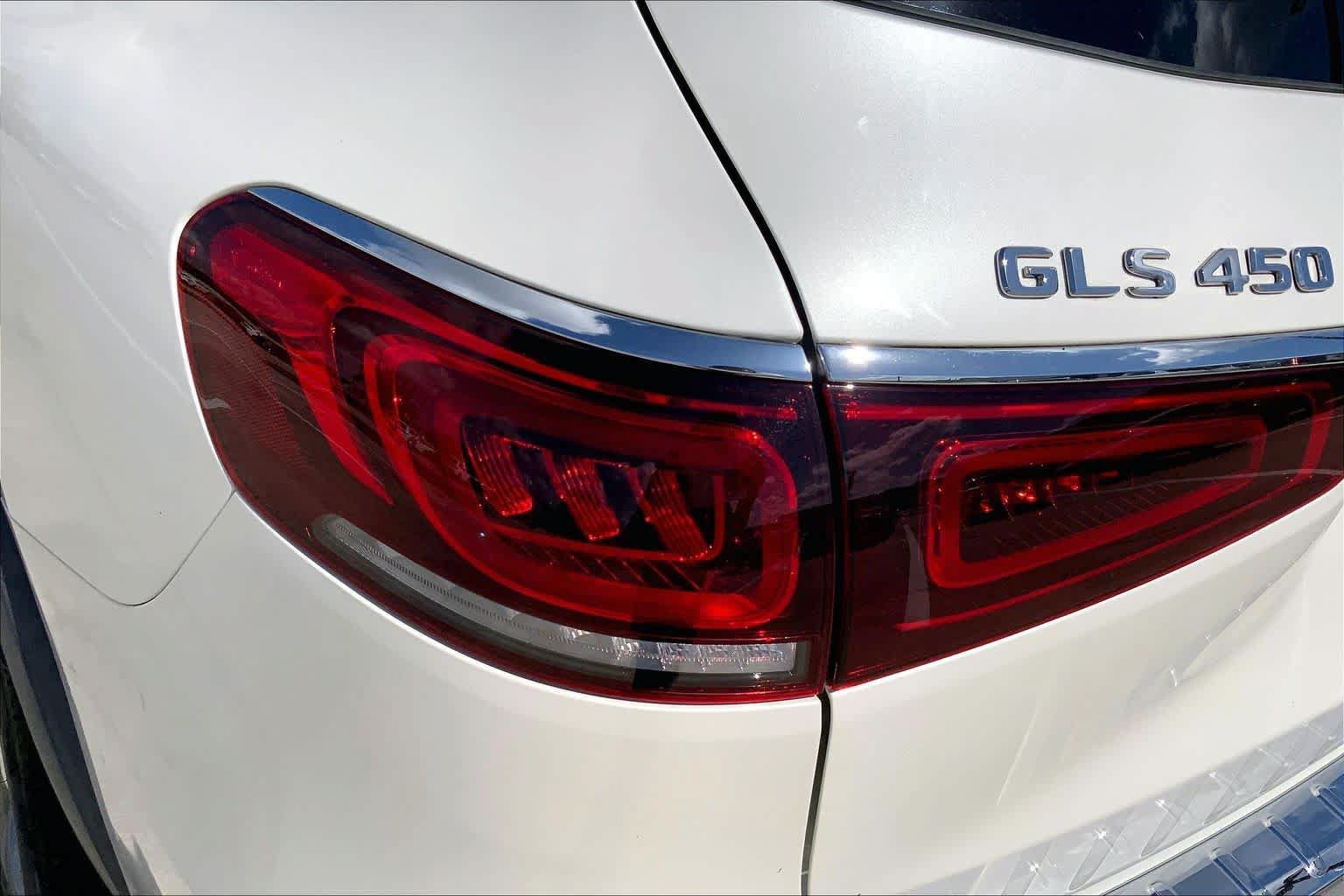 Used 2022 Mercedes-Benz GLS 450 4MATIC image 28