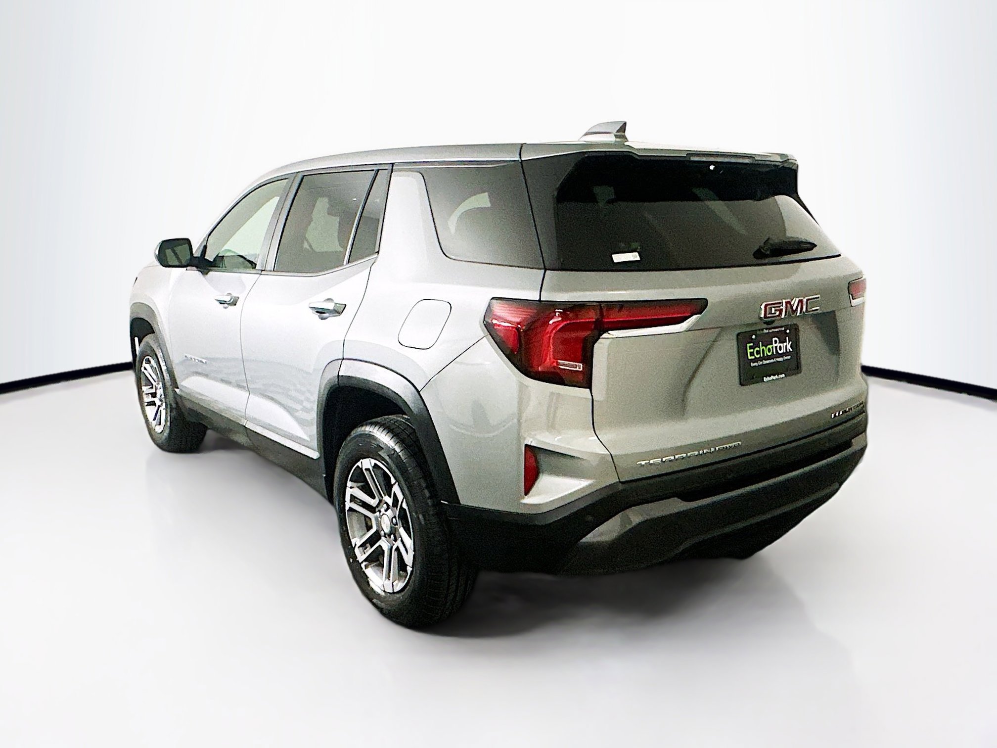 Used 2025 GMC Terrain Elevation image 5