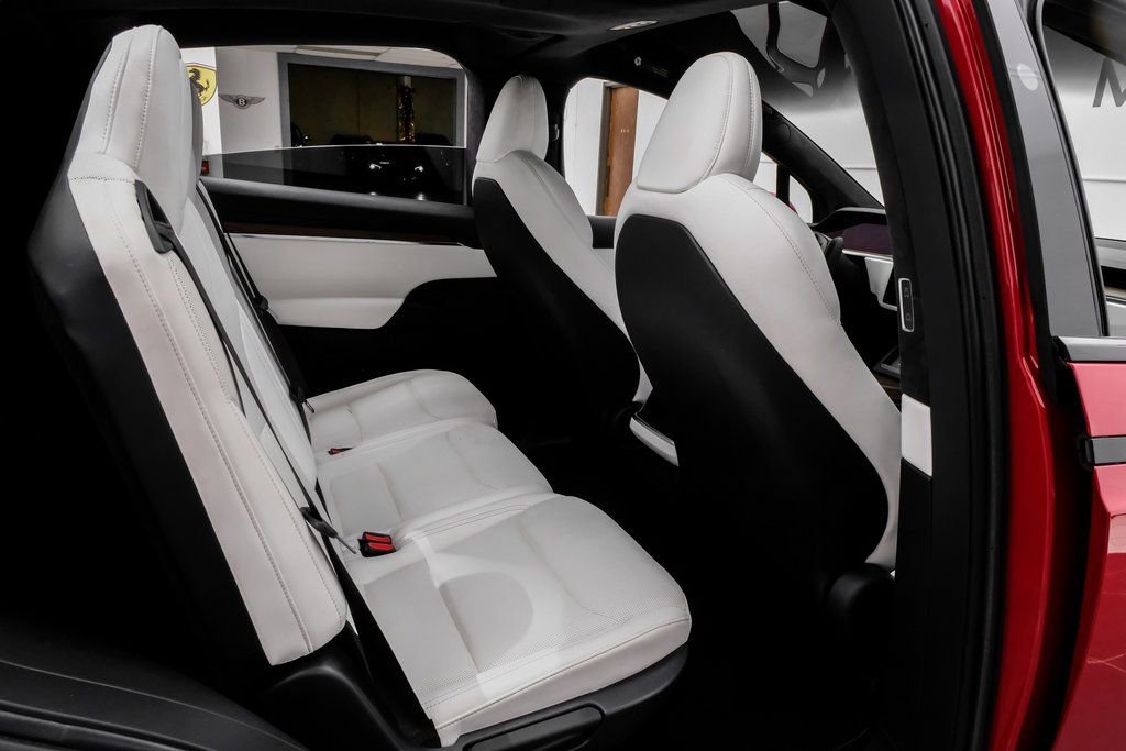 Used 2023 Tesla Model X image 45