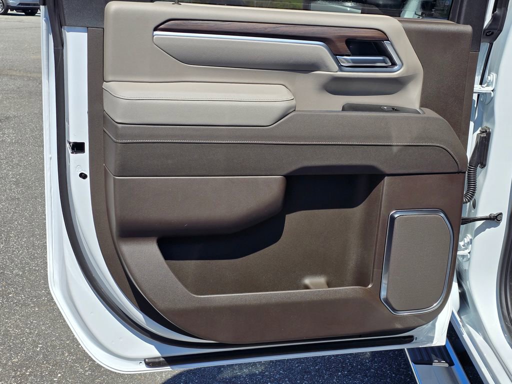 New 2026 GMC Sierra 3500 SLT w/ SLT Premium Package AWD/4WD image 37