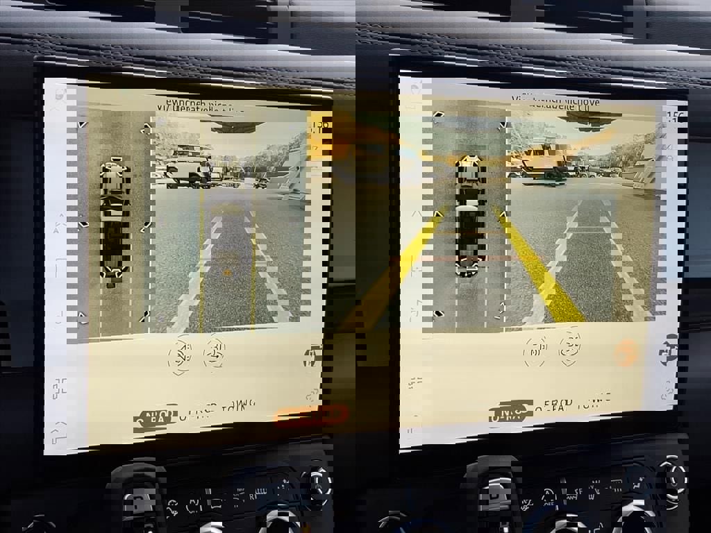 New 2026 Land Rover Defender 110 S image 23