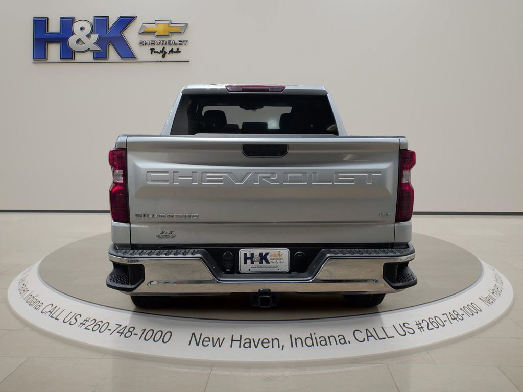 Used 2022 Chevrolet Silverado 1500 LT AWD/4WD image 5