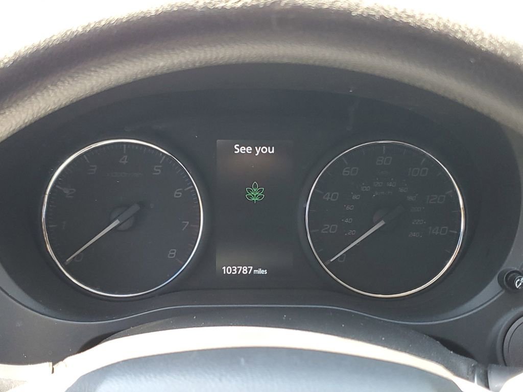 Used 2020 Mitsubishi Outlander ES image 28