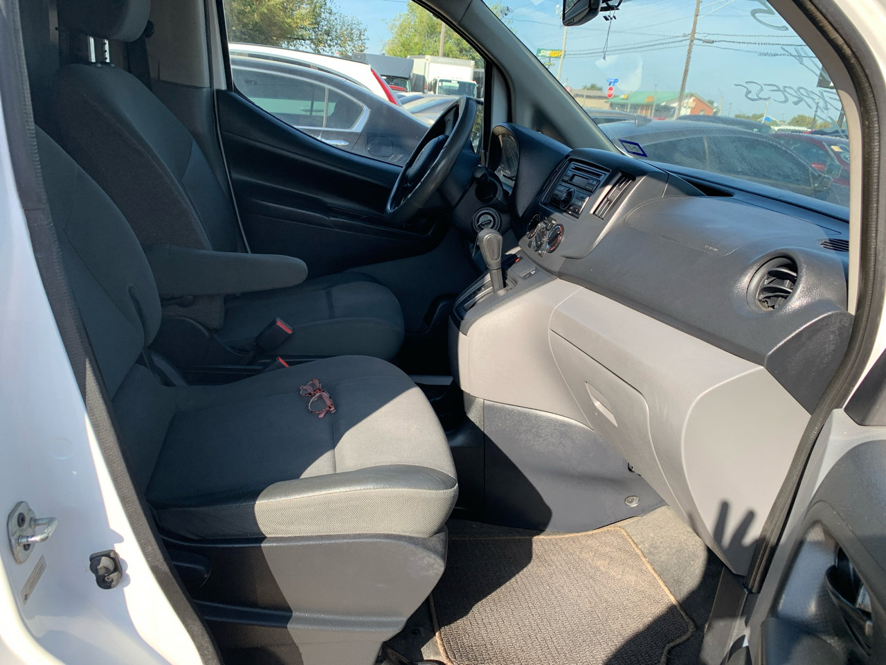 Used 2015 Chevrolet City Express LS image 21