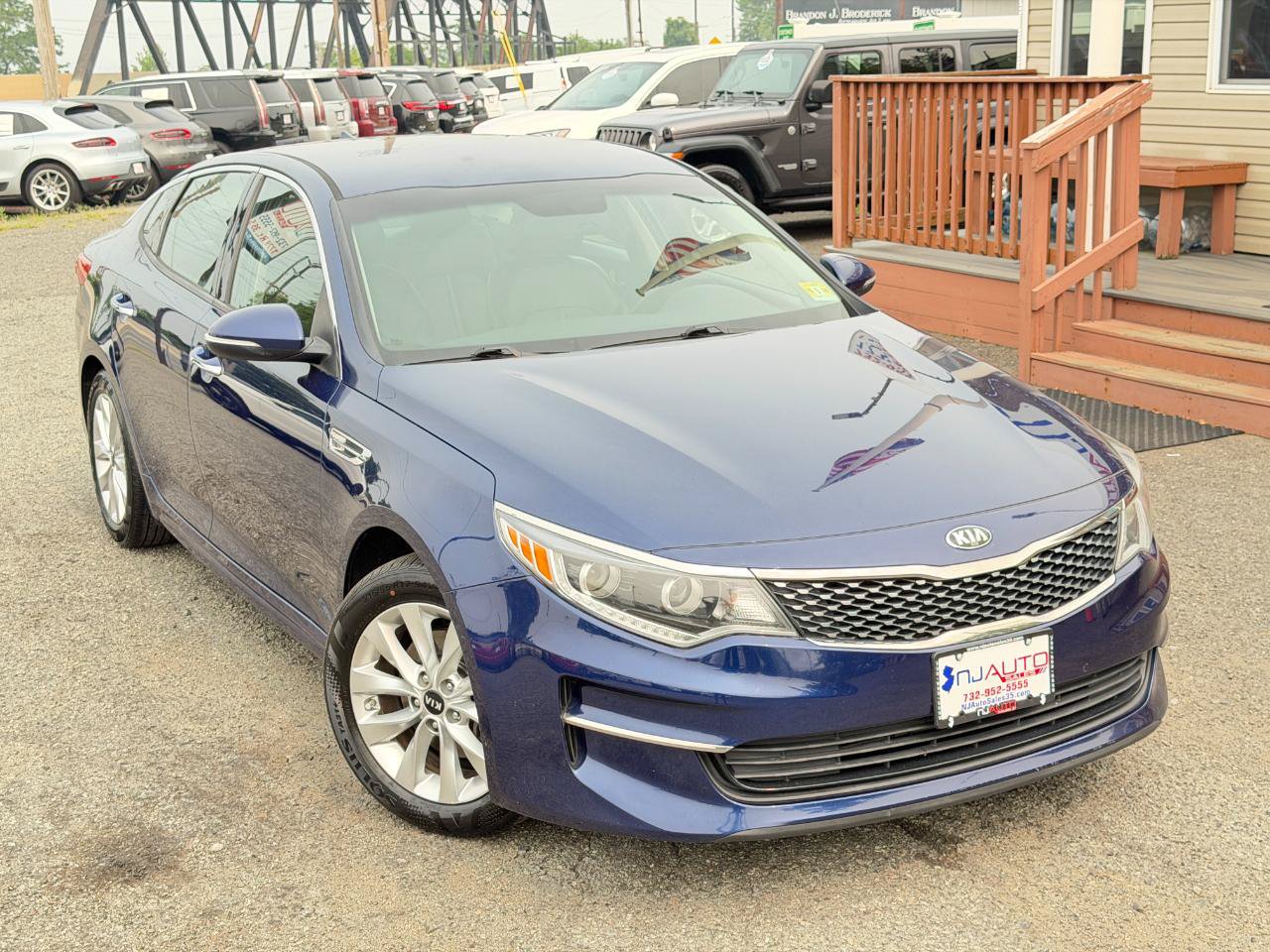 Used 2017 Kia Optima EX w/ Paint Protection Package FWD image 2