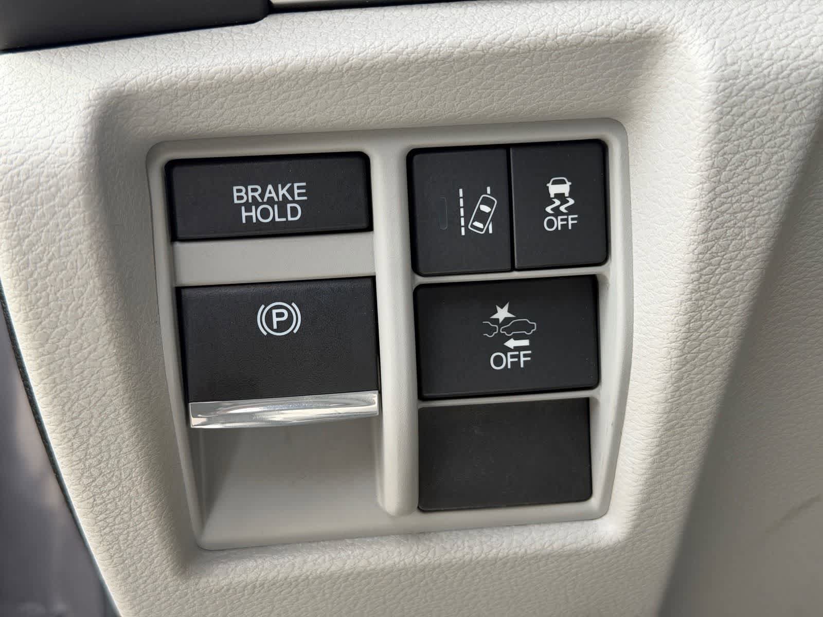Used 2017 Acura MDX FWD image 14