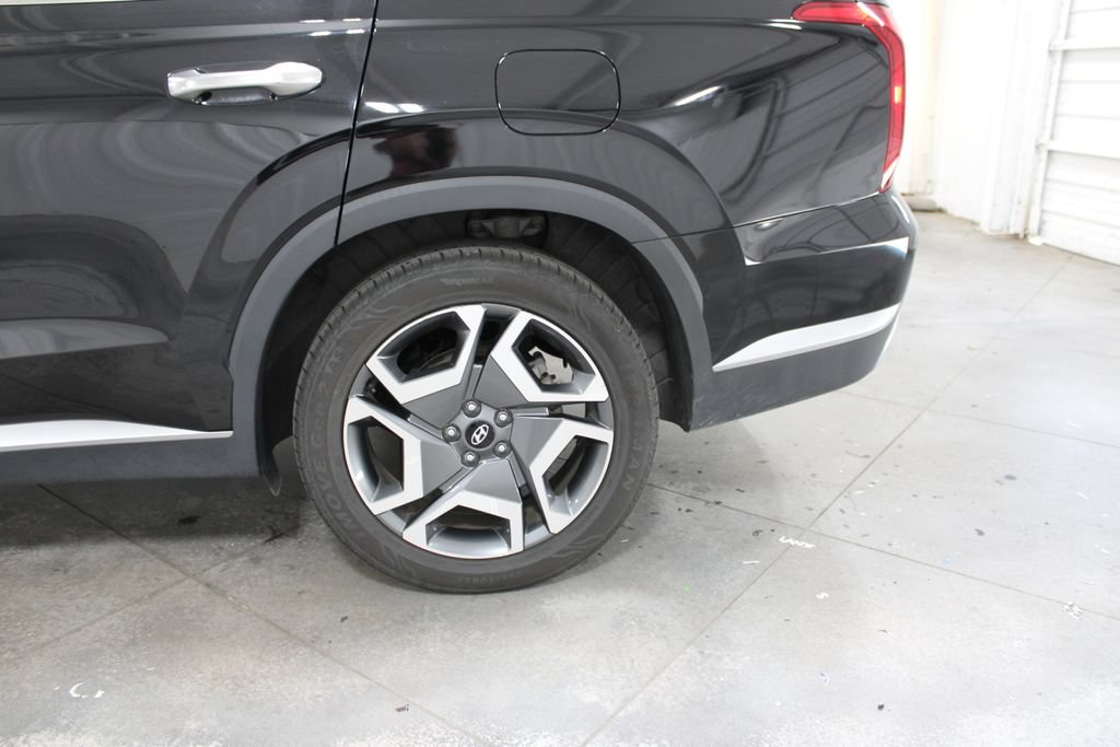 Used 2024 Hyundai Palisade SEL w/ Premium Package FWD image 16